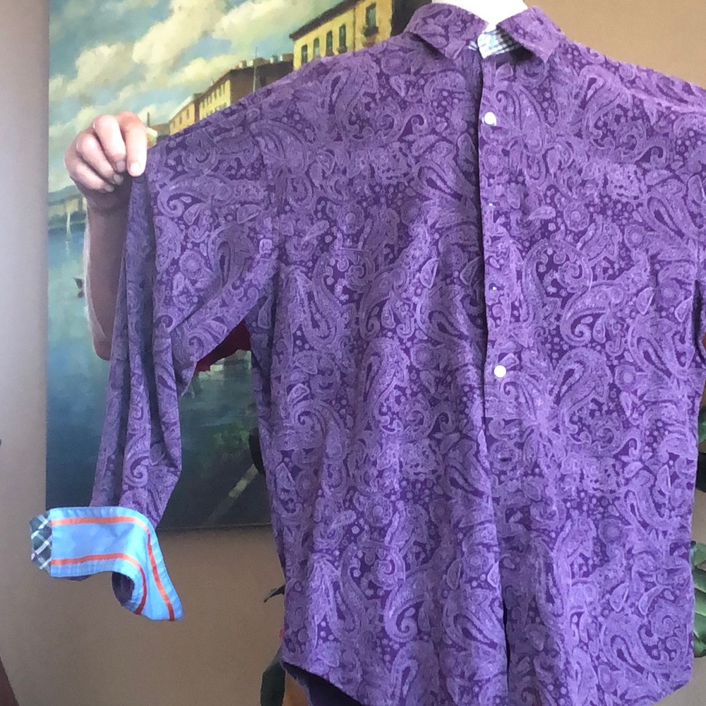 Robert Graham paisley shirt with features such as plaid trims